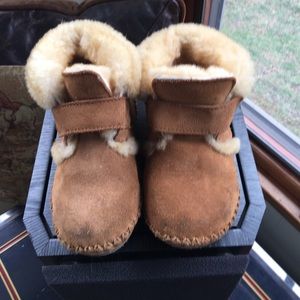 EUC LL. Bean toddler Moccasins!!! So cozy!